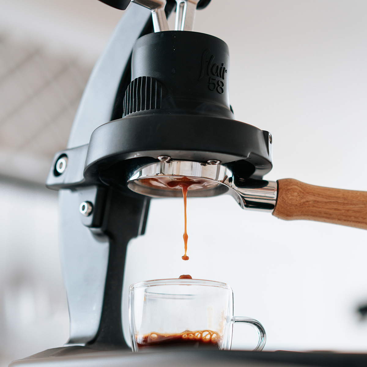 Elegant Manual Espresso Makers : portable lever espresso maker